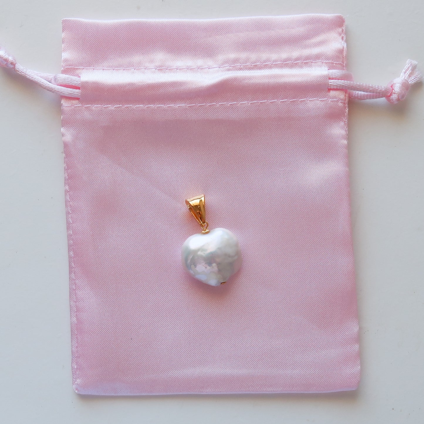 Heart Pearl charm