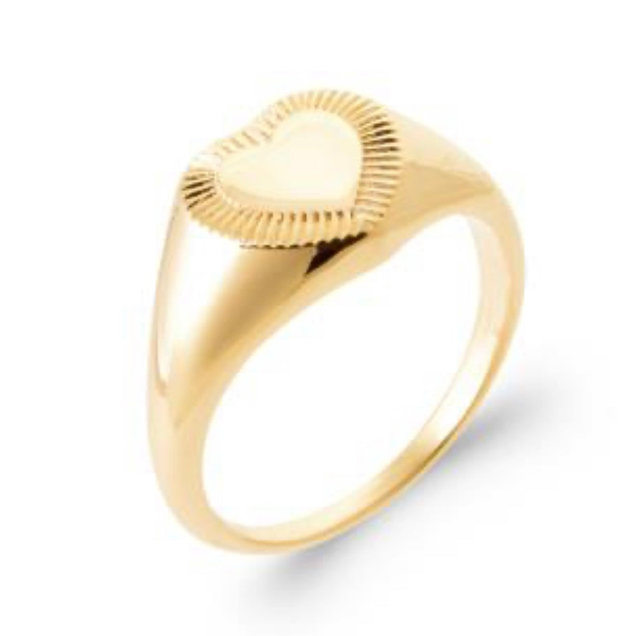 Pre order heart ring