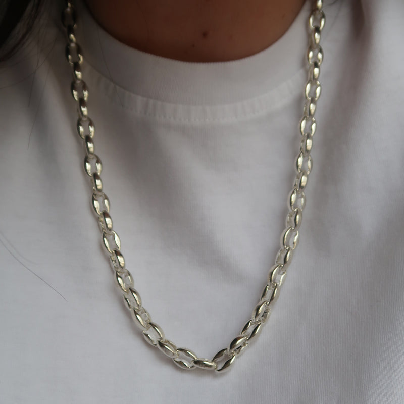 Bold smile necklace